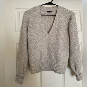 Women's V-Neck Sweater in Cream